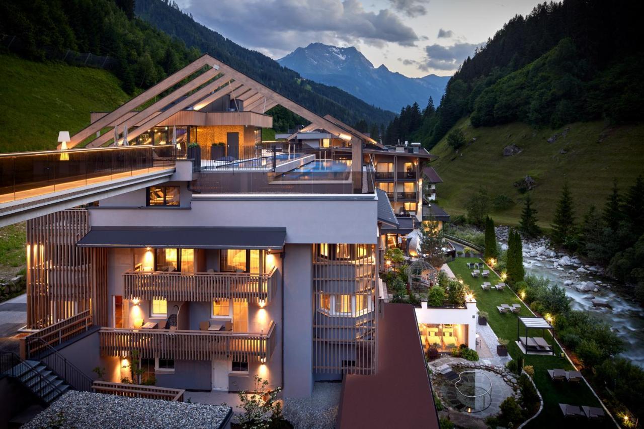 Zillergrundrock Luxury Mountain Resort Майргофен Екстер'єр фото