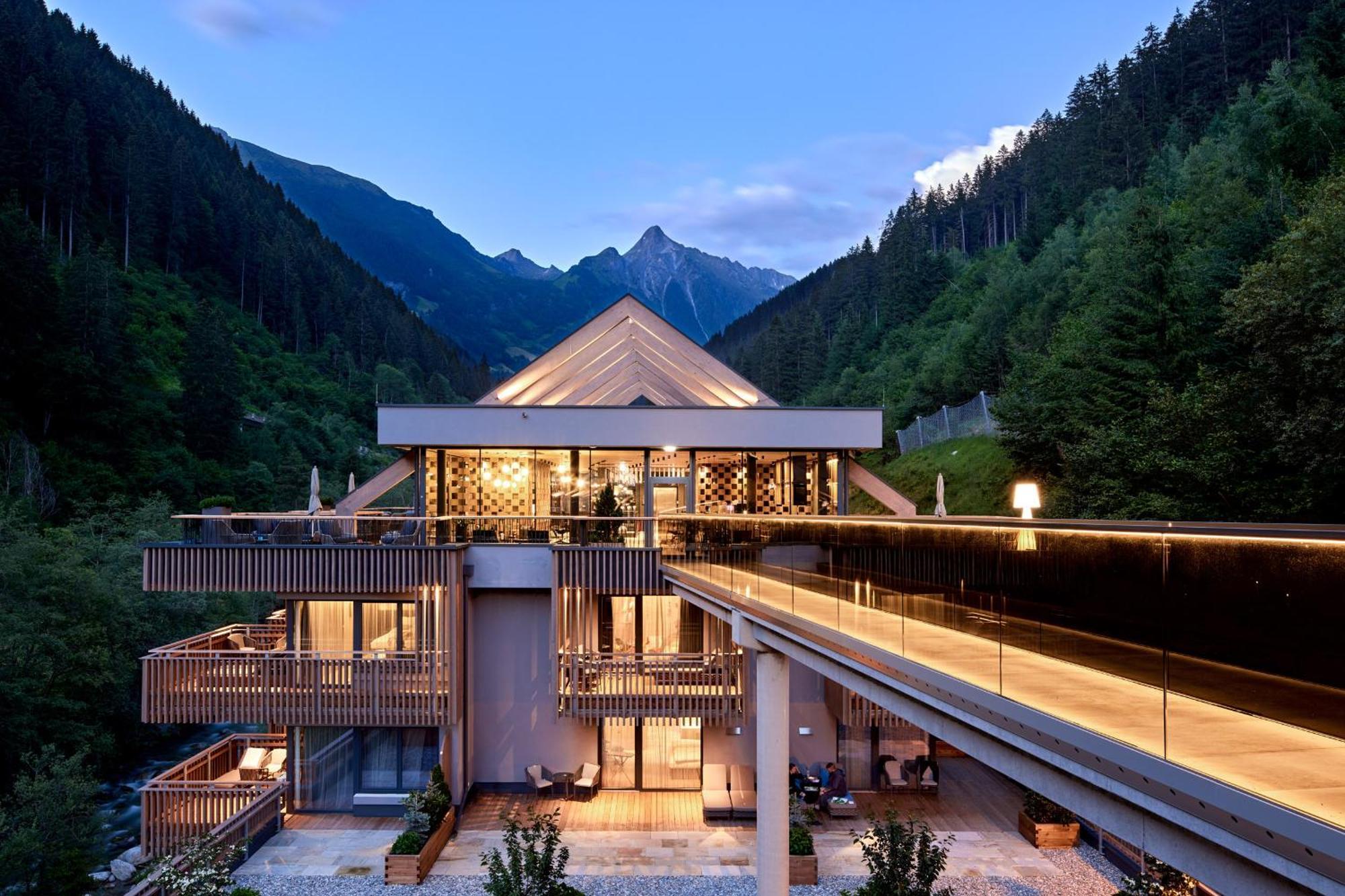Zillergrundrock Luxury Mountain Resort Майргофен Екстер'єр фото